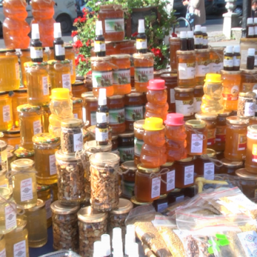 SFATURI DULCI: Maramureșenii, îndemnați la miere