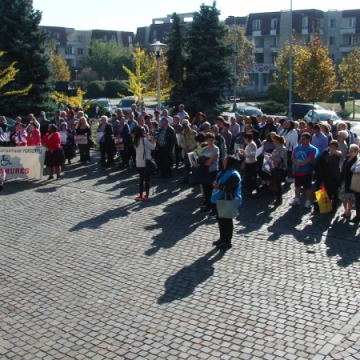 PICHETARE: Protest al asistenților maternali la Palatul Administrativ