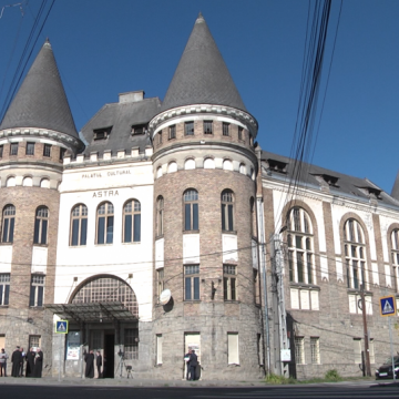 LUCRĂRI: Începe reabilitarea Palatului Cultural