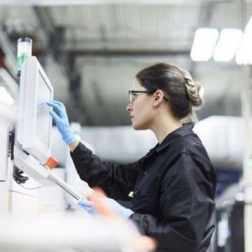 INVESTIȚII: Un mare producător de componente auto deschide un centru IT la Bucureşti INVESTIȚII: Un mare producător de componente auto deschide un centru IT la Bucureşti