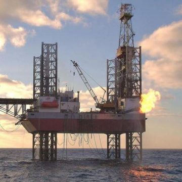 MODIFICĂRI: Legea gazelor offshore, mai puțin darnică în varianta Camerei Deputaților