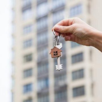 PIAȚA IMOBILIARĂ: Cât costă comparativ locuințele în marile orașe ale României. Acestea s-au scumpit în august