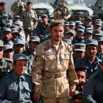 ATAC ÎN AFGANISTAN: Comandantul poliţiei din Kandahar, împuşcat mortal de bodyguard, la comanda talibanilor ATAC ÎN AFGANISTAN: Comandantul poliţiei din Kandahar, împuşcat mortal de bodyguard, la comanda talibanilor