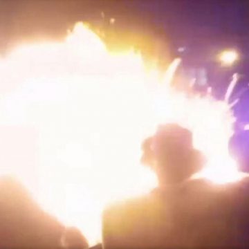 CANADA: Explozie urmată de un incendiu de proporţii la cea mai mare rafinărie. Flăcări uriaşe, vizibile de la mare depărtare