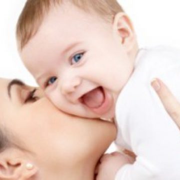 VEŞTI BUNE: Părinţii ar putea primi mai multe zile libere atunci când li se naşte un copil VEŞTI BUNE: Părinţii ar putea primi mai multe zile libere atunci când li se naşte un copil