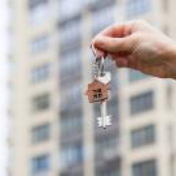 BANCHERI: Programul „Prima Casă”, pus în pericol de darea în plată
