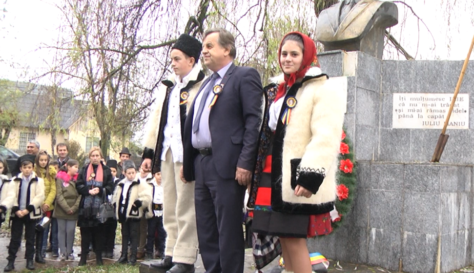 Mesaj de Centenar pentru maramureșeni de la consilierul județean Nicolae Mișulec Mesaj de Centenar pentru maramureșeni de la consilierul județean Nicolae Mișulec