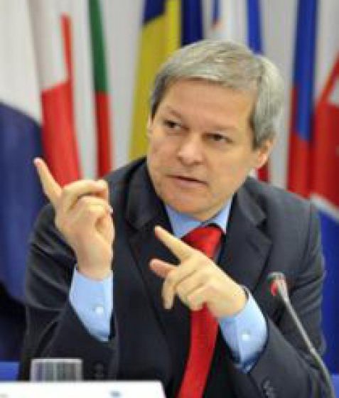 SEMNAL DE ALARMĂ: Dacian Cioloş critică dur PNL