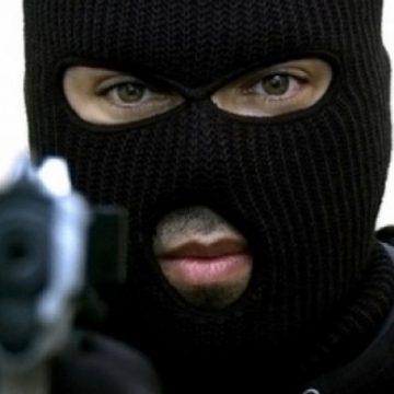 PÂNĂ AICI I-A FOST: Tânăr condamnat pentru jaf armat, prins de lucrători din cadrul ITPF Sighet PÂNĂ AICI I-A FOST: Tânăr condamnat pentru jaf armat, prins de lucrători din cadrul ITPF Sighet