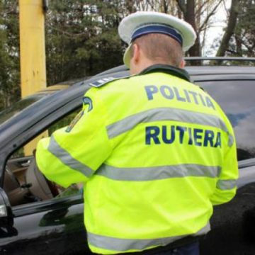 CONTROALE PE ȘOSELE: Permise reținute și amenzi de aproape 78.000 de lei