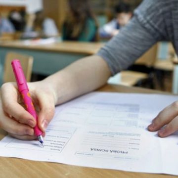 S-A LĂMURIT: Formatul subiectelor la evaluarea națională și la bacalaureat rămâne același S-A LĂMURIT: Formatul subiectelor la evaluarea națională și la bacalaureat rămâne același