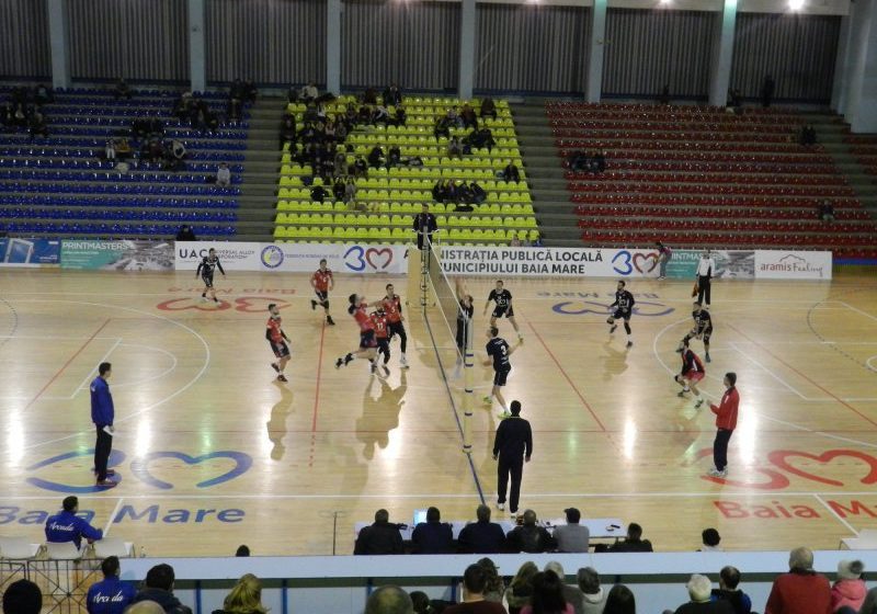 VOLEI: Știința Explorări, învinsă de Dinamo VOLEI: Știința Explorări, învinsă de Dinamo