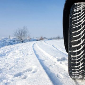 N-AI ANVELOPE DE IARNĂ? E rost de amenzi mari N-AI ANVELOPE DE IARNĂ? E rost de amenzi mari