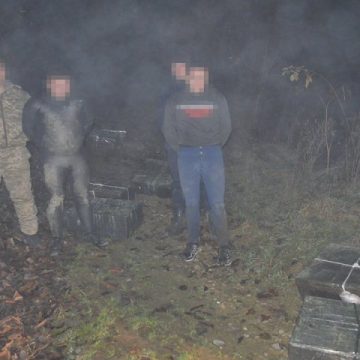 LI S-A-NFUNDAT: Doi contrabandiști ucraineni au fost prinși la graniță
