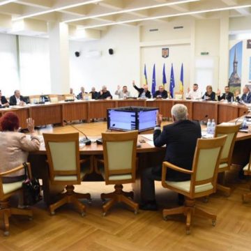 CONSILIUL JUDEȚEAN: Desemnați să negocieze cu băncile