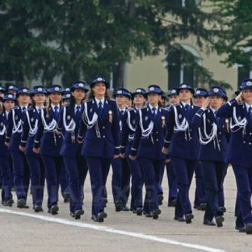 ÎȘI ÎNCEP ACTIVITATEA: 2.900 de elevi au absolvit şcolile MAI ÎȘI ÎNCEP ACTIVITATEA: 2.900 de elevi au absolvit şcolile MAI