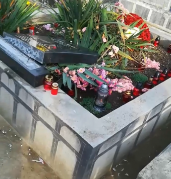 DERBEDEI FĂRĂ NIMIC SFÂNT: Mai multe morminte din cimitirul ortodox vechi din Sighet au fost vandalizate