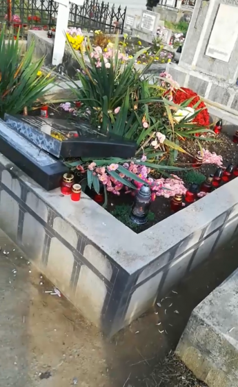 DERBEDEI FĂRĂ NIMIC SFÂNT: Mai multe morminte din cimitirul ortodox vechi din Sighet au fost vandalizate