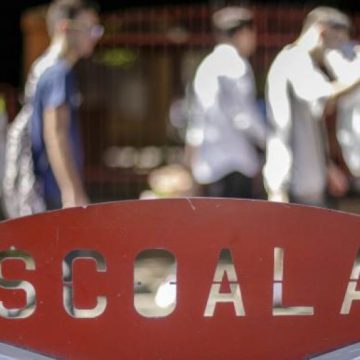 PROIECT DE LEGE:Tăiere drastică a numărului de ore de școală. Câte ore ar urma să aibă elevii din clasele 0 – VIII