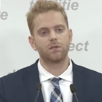 REACŢII: Laufer, refuzat de preşedinte. Îl acuză pe Iohannis de antisemitism