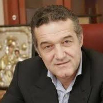 GIGI BECALI: Am dat şi eu două milioane de euro pentru Catedrală la început, când nici nu era proiect GIGI BECALI: Am dat şi eu două milioane de euro pentru Catedrală la început, când nici nu era proiect