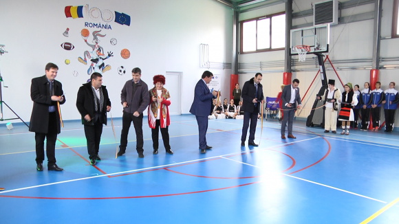 VIDEO | S-a inaugurat sala de sport a Școlii ”Dr. Ioan Mihalyi de Apșa”