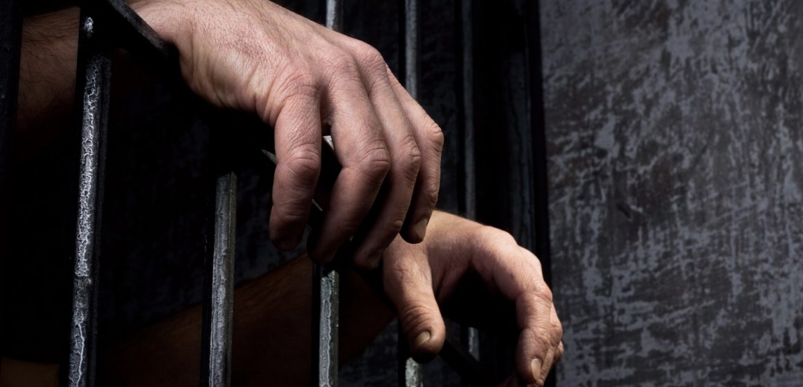 Trei bărbaţi condamnaţi pentru contrabandă au fost încarceraţi