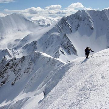 Salvamont Maramureș: Pericol de avalanșă în zona Creasta Cocoșului Salvamont Maramureș: Pericol de avalanșă în zona Creasta Cocoșului