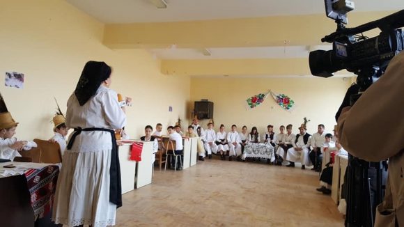 VIDEO | Zestrea Maramureșului: Proiectul Școala Rădăcinilor Străbune, la Băița de sub Codru VIDEO | Zestrea Maramureșului: Proiectul Școala Rădăcinilor Străbune, la Băița de sub Codru