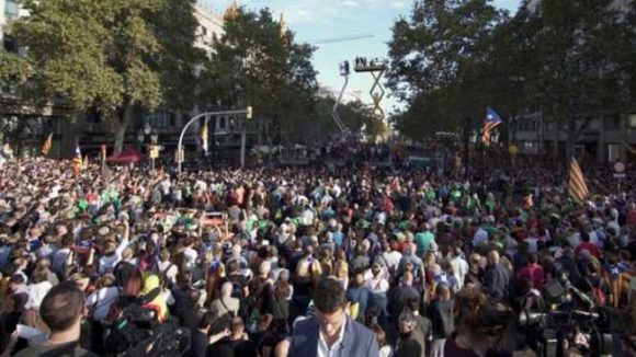 Alertă MAE pentru călătorii care se îndreaptă spre Barcelona