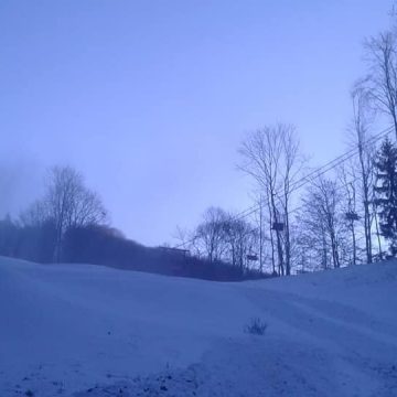 Se mentine avertizarea cu privire la producerea de avalansa in Muntii Maramuresului si Muntii Gutai