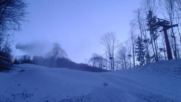 Se mentine avertizarea cu privire la producerea de avalansa in Muntii Maramuresului si Muntii Gutai