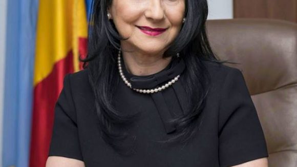 Sorina Pintea, ministrul Sănătăţii, despre buget: „Creșteri importante vor fi pentru funcționarea cabinetelor medico-sociale, pentru asistența comunitară, medicina școlară” Sorina Pintea, ministrul Sănătăţii, despre buget: „Creșteri importante vor fi pentru funcționarea cabinetelor medico-sociale, pentru asistența comunitară, medicina școlară”