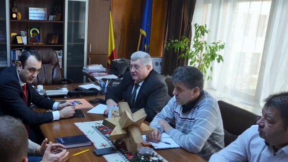 Video|Se caută soluţii pentru reabilitarea clădirii în care își desfășoară activitatea serviciile publice comunitare de permise și pașapoarte Video|Se caută soluţii pentru reabilitarea clădirii în care își desfășoară activitatea serviciile publice comunitare de permise și pașapoarte