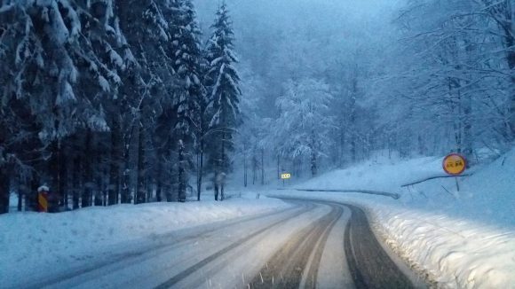 Vizibilitate redusa de ceata in Pasul Prislop