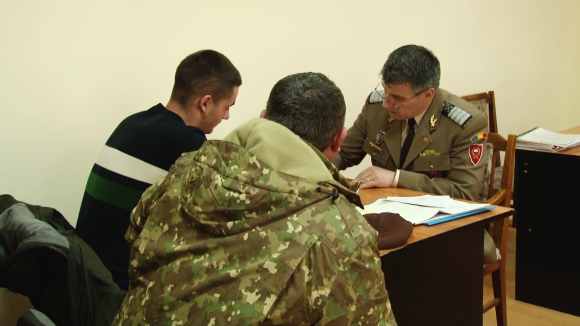 Video|Țară, țară, vrem ostași! Mii de posturi disponibile în armată Video|Țară, țară, vrem ostași! Mii de posturi disponibile în armată