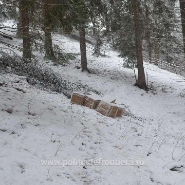 Au fugit în Ucraina şi au abandonat baxurile cu ţigări