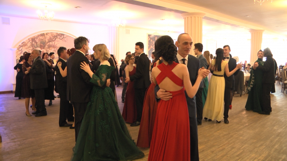 VIDEO | Eveniment special – ”Viața e un bal, danseaz-o!” VIDEO | Eveniment special – ”Viața e un bal, danseaz-o!”