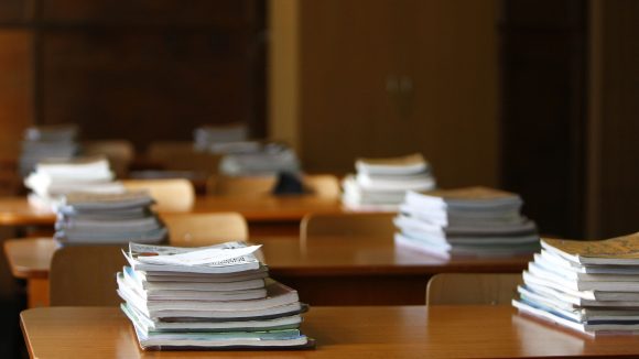 VIDEO | Se caută profesori pentru evaluarea proiectelor de manuale școlare VIDEO | Se caută profesori pentru evaluarea proiectelor de manuale școlare
