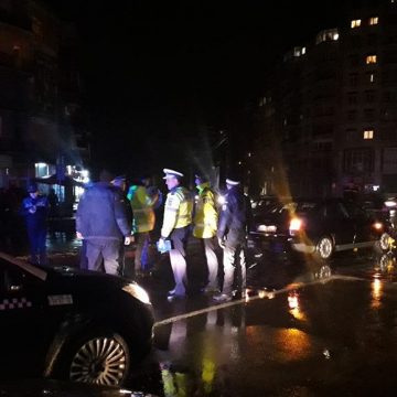 VIDEO | O adolescentă a fost accidentată pe trecerea de pietoni VIDEO | O adolescentă a fost accidentată pe trecerea de pietoni