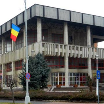 VIDEO | Consiliul Local Baia Mare a dat aviz favorabil pentru schimbarea denumirii Casei Tineretului în Centrul Cultural Maramureș