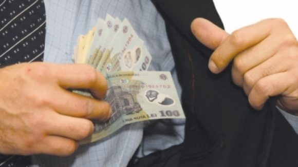 VIDEO | Reprezentanții a două firme sighetene, cercetați pentru evaziune fiscală VIDEO | Reprezentanții a două firme sighetene, cercetați pentru evaziune fiscală