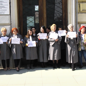 Video|Grefierii din Sighet au ieșit în stradă Video|Grefierii din Sighet au ieșit în stradă