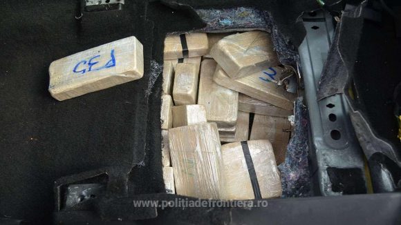 VIVEO | Olandezii prinși la Sighet cu 84 kg de heroină au fost arestați preventiv