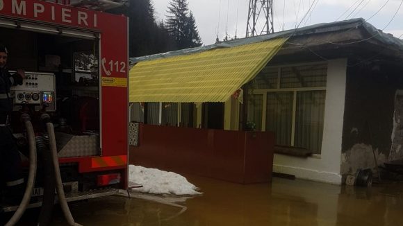 Video|Concluzia autorităților după intervenția din Baia Borșa: în gospodăria inundată n-au ajuns ape de mină Video|Concluzia autorităților după intervenția din Baia Borșa: în gospodăria inundată n-au ajuns ape de mină