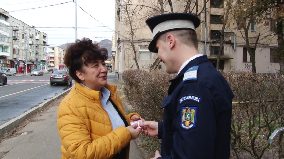 VIDEO | Mărțișoare de la jandarmi