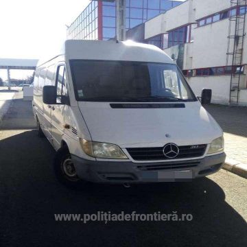 Microbuz căutat de mai bine de 9 ani de autoritățile poloneze recuperat de lucrători ai ITPF Sighet Microbuz căutat de mai bine de 9 ani de autoritățile poloneze recuperat de lucrători ai ITPF Sighet