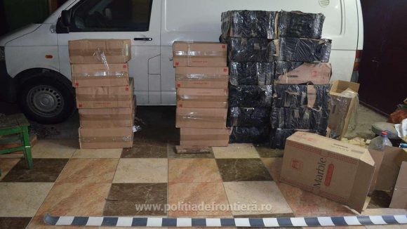 S-au tras focuri de avertisment însă contrabandiștii au scăpat S-au tras focuri de avertisment însă contrabandiștii au scăpat