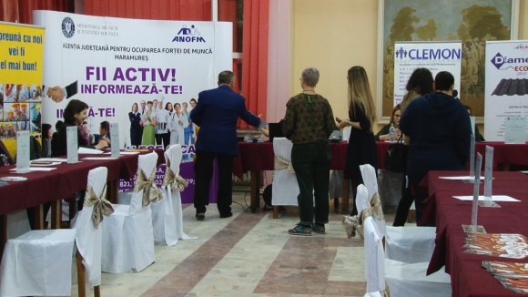VIDEO | Câți șomeri au fost angajați la bursa generală a locurilor de muncă VIDEO | Câți șomeri au fost angajați la bursa generală a locurilor de muncă