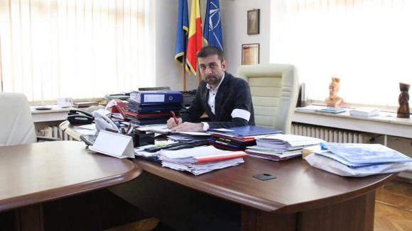 Greva primarului Lucian Morar – un joc de imagine pentru alegerile europarlamentare Greva primarului Lucian Morar – un joc de imagine pentru alegerile europarlamentare